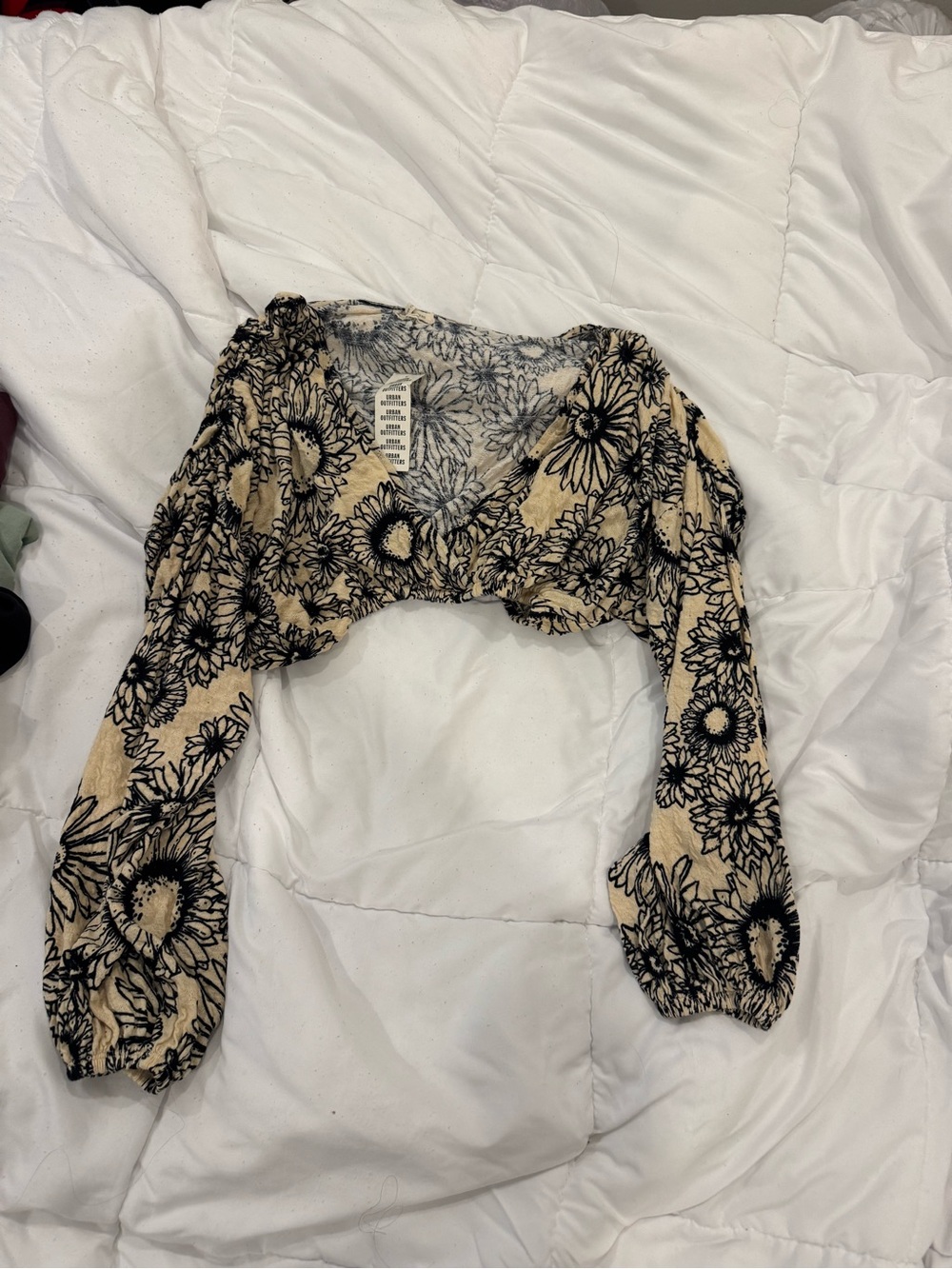 Urban Outfitters Beige and Black Floral Cropped V‑Neck Top